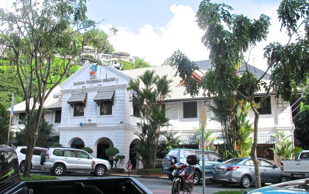 Akinabalu Youth Hostel Kota Kinabalu Eksteriør billede